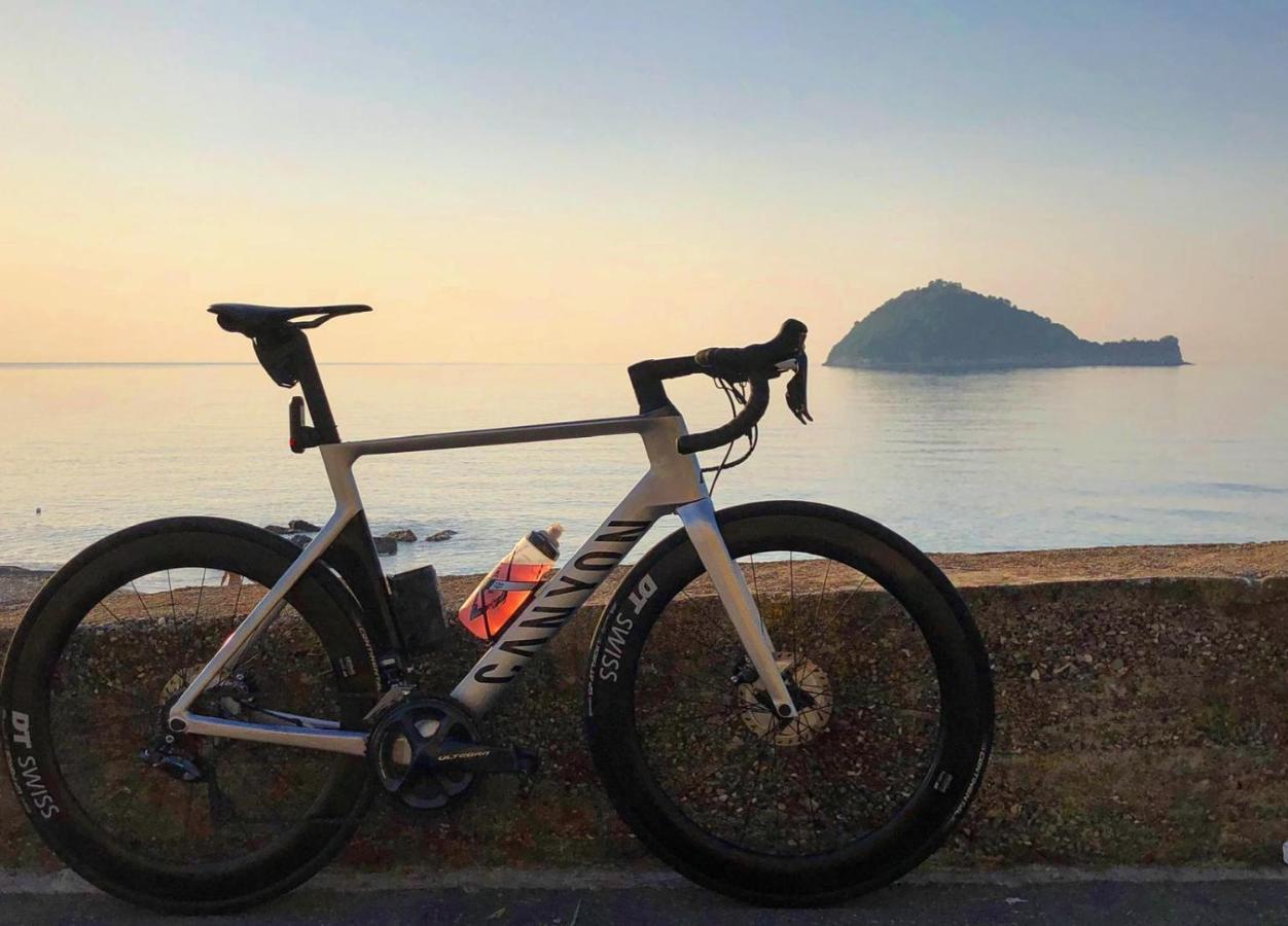 Salvia E Rosmarino - Affittacamere In Liguria Villanova d'Albenga Bagian luar foto