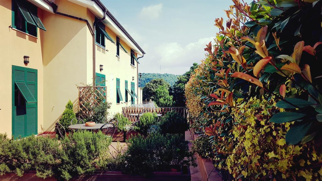 Salvia E Rosmarino - Affittacamere In Liguria Villanova d'Albenga Bagian luar foto
