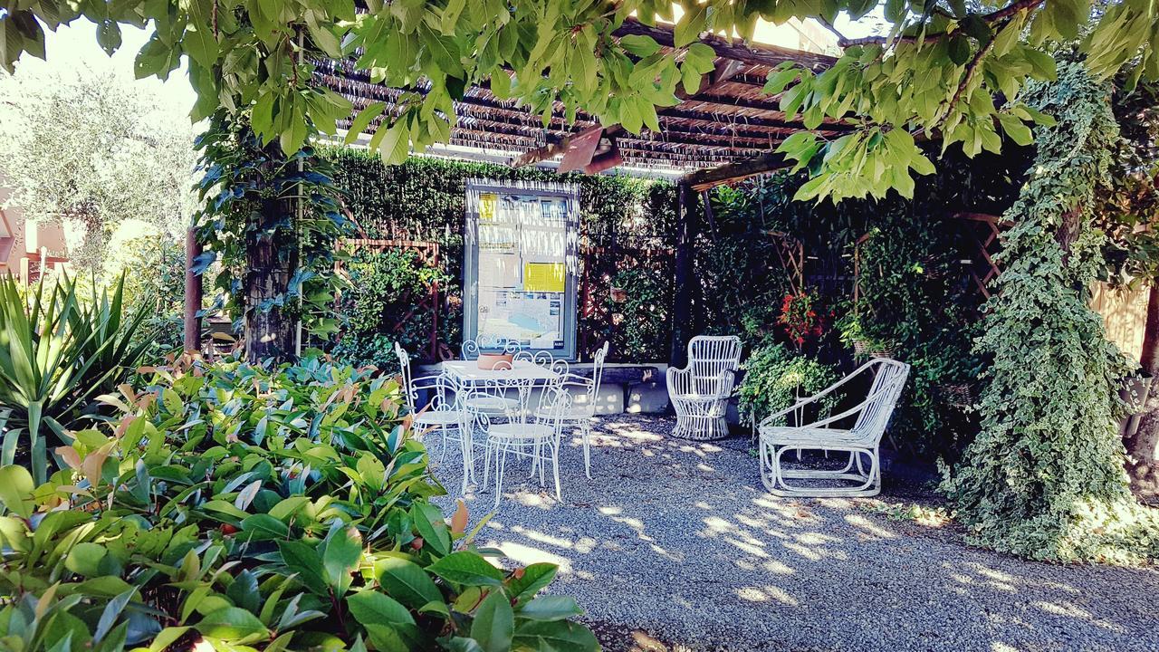 Salvia E Rosmarino - Affittacamere In Liguria Villanova d'Albenga Bagian luar foto